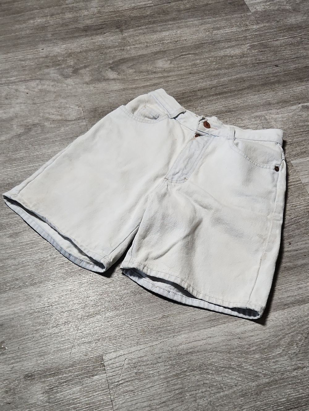 Lee White Denim Shorts with Tan Patch - Picture 2 of 11
